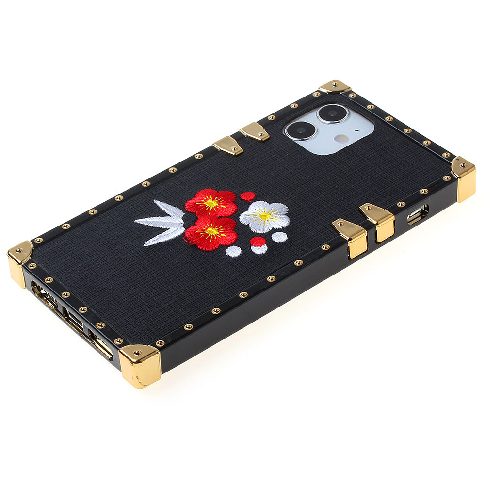 Iphone 12 / 12Pro (6.1 Inch) Fabric Design Case Flowers On Black
